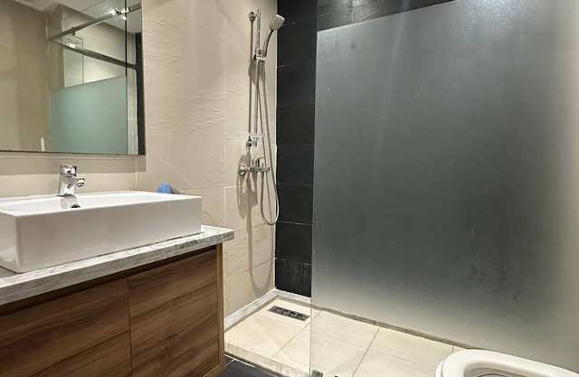 Chic 2-Bedroom Apartment with High-Speed WiFi – Prime Location in Agadir