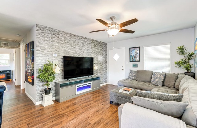 2 Mi to Lake Griffin: Fruitland Park Home