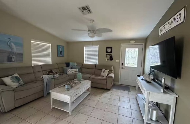 3/2 waterfront home w/54ft dock near Key West