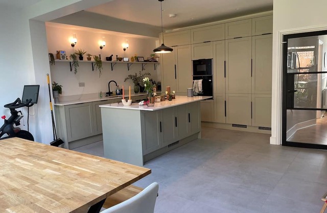 Charming Wimbledon Retreat – Walk to the Tennis!