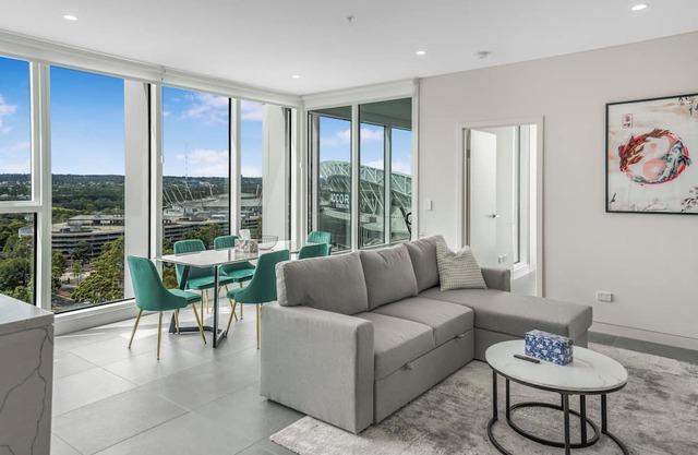 New Luxorius Panoramic 2BR Apartment next to Accor Stadium