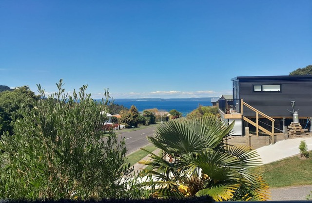 The 8 Point Inn , water views quiet pet friendly cottage