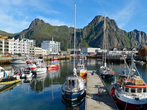 6 person holiday home in Svolvær