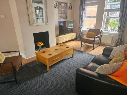 Stylish home in trendy area close to city centre, with parking