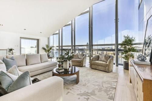 London Penthouse With Breathtaking Views