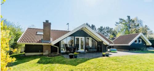 Lovely Summer House In Peaceful Surroundings