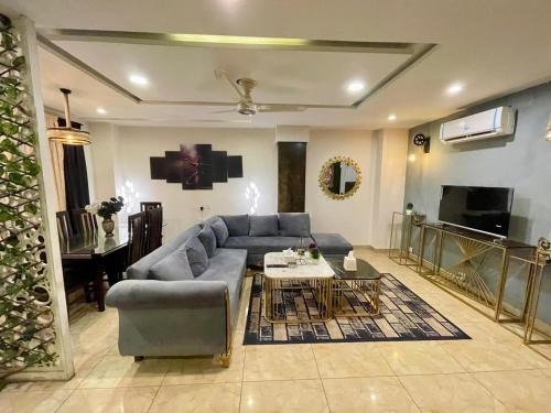 Luxury 2 bedrooms apartment DHA