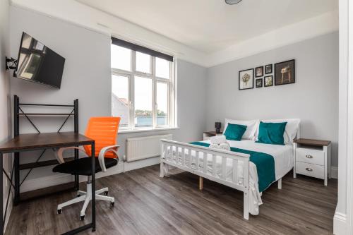 Dove Court Travel Lodge 5 - First Floor Ensuite