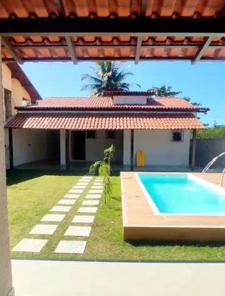 Casa com piscina em Castelhanos