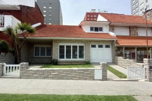 Chalet con excelente ubicación para 6 personas.