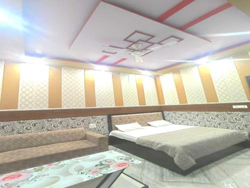 OYO hotel dream palace