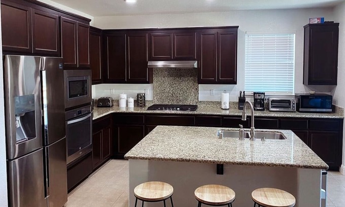 Pittsburg Casa | Beautiful Spacious Home