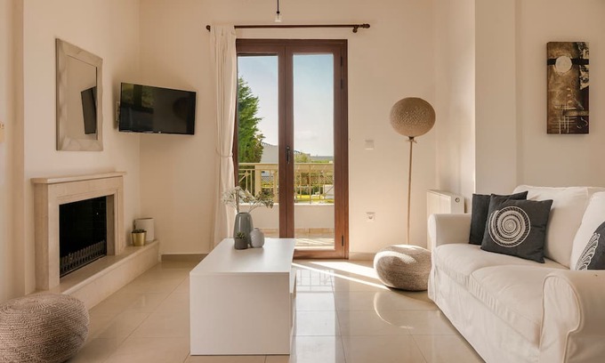 Svoronata Villa | Villa Artemis & Villa Aethra