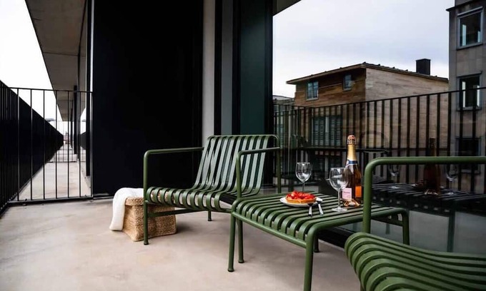 Stalingrad Apartamento | Stunning 2BR designed app centre of Brussels