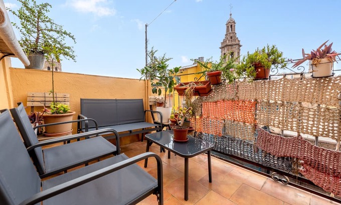 Ciutat Vella Apartamento | Holiday Apartment "Mi Rinconcito En Valencia" with Private Terrace and Wi-Fi