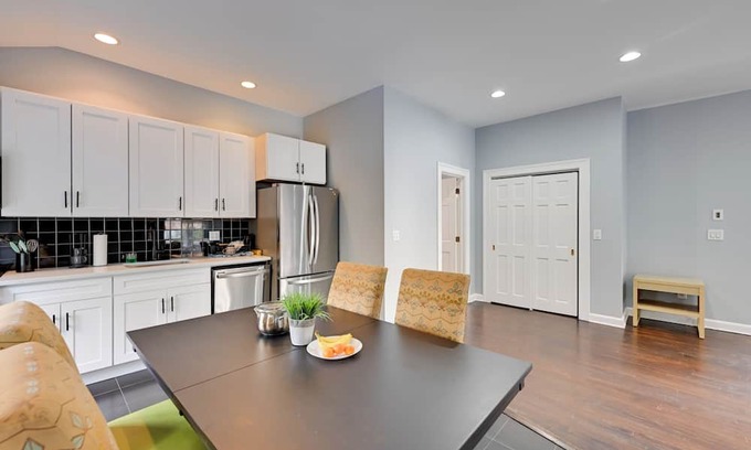 Norwalk Apartamento | Gold Coast Getaway! Upscale Apt Near New Canaan