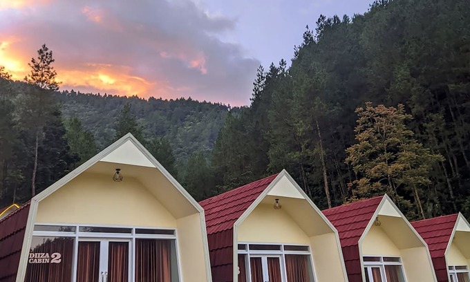 Hargomulyo Villa | Diiza Glamping Tawangmangu