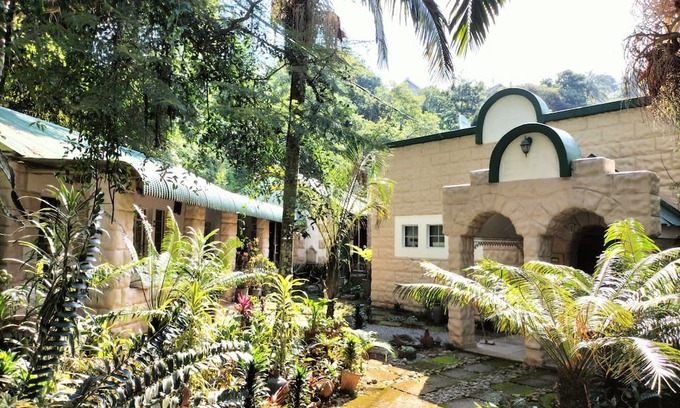 Mbabane Cama Y Desayuno | Garden of Eden Cottages and Guest House