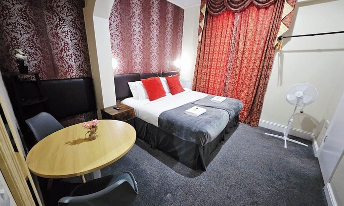 Portsmouth Apartamento | Ground-Floor Queen Bed Studio Apartment with Free Parking