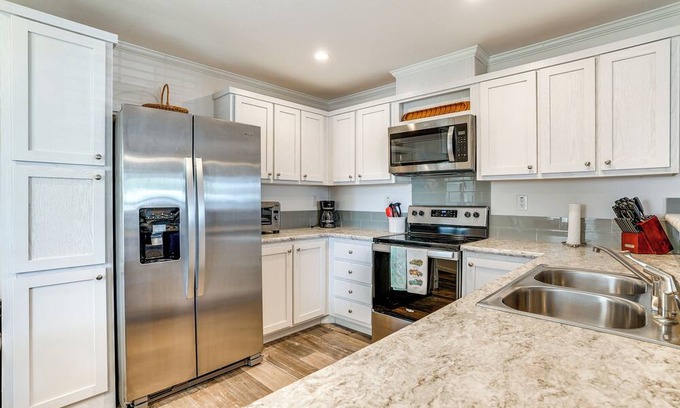 Davenport Cabaña | Day Trip to Disney: Sunny Davenport Getaway