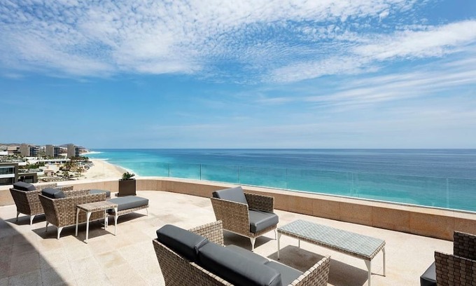 Cabo San Lucas Apartamento | Ultra Luxurious 4 Bedroom Penthouse @ THE Garza Blanca Beach Resort 6,500+ SQ FT