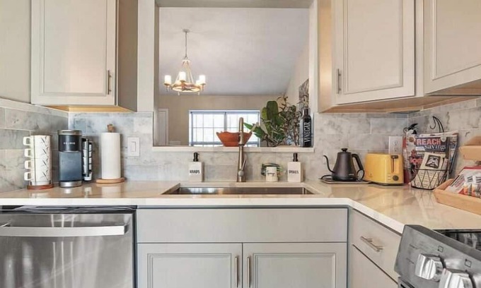 Westfield Casa | beautifully remodeled and fully updated ranch home