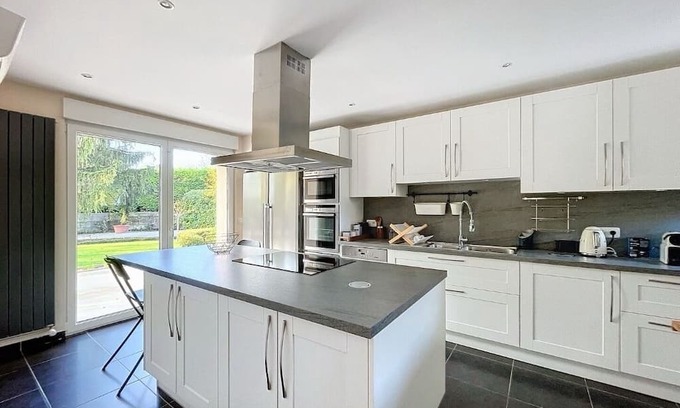 Avon Casa | Gîtes de Charme à Samoreau - Seine bank, Swimming pool, Jacuzzi and Serenity