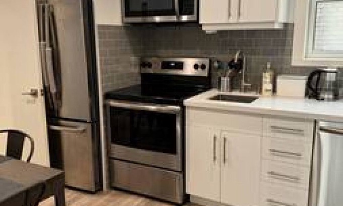 Bracondale Hill Apartamento | Bright, cheerful , specious one-bedroom apartment