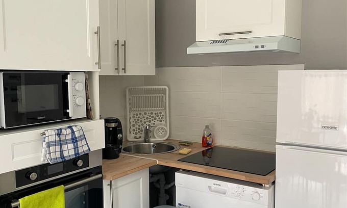 Chaum Casa | Holiday Home 'Menoua' with Mountain View, Wi-Fi and Air Conditioning