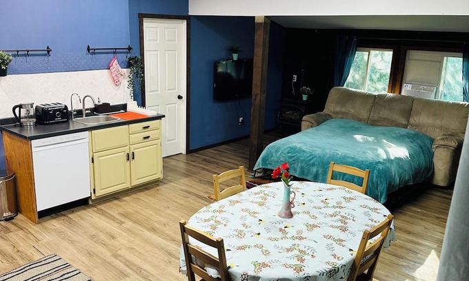 Newboro Apartamento | Heart of the Rideau Lakes! Unit 2