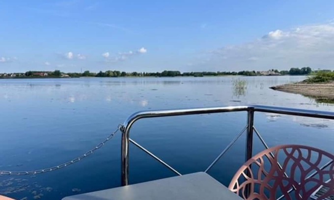 Lathum Complejo | Campi Houseboat - One Bedroom Resort, Sleeps 2