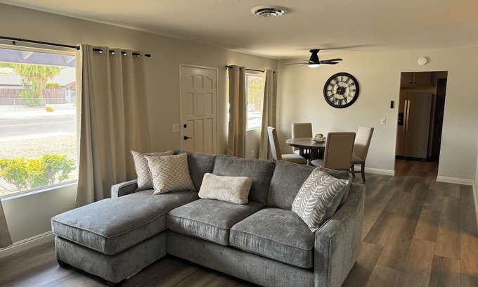 East Hemet Casa | Cozy 2-bedroom house in charming Hemet