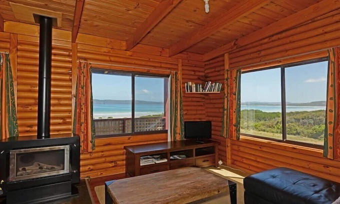 South Bruny Casa | Cloudy Bay Cabin ~ secluded in paradise!