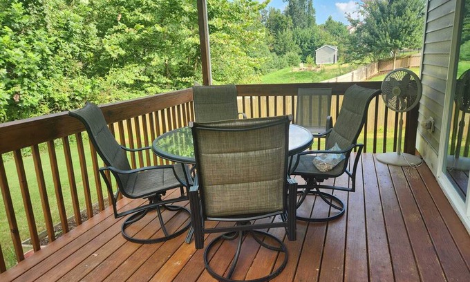 Burlington Casa | Spacious 4-bedroom on a quiet cul-de-sac in Burlington. Near Elon & Greensboro.