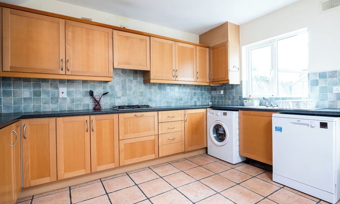 Rathmines Casa | Super 4 Bed House with Garden near Harolds Cross