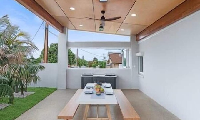 Christies Beach Apartamento | The Elements: WATER | Apartment Four