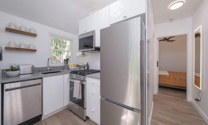 Greenbriar Casa | Private, Quiet, Entire 1 Bdrm Sanctuary in the Hillsnn