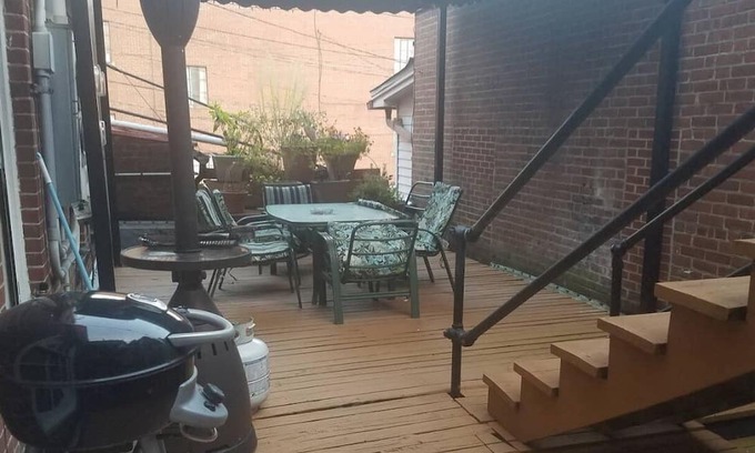 Maysville Apartamento | Cozy 1-bedroom apartment in Maysville right in the entertainment district.