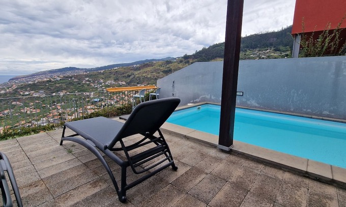 Calheta Casa | The Red Hot Chill House by LovelyStay