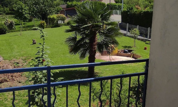 Nogent-l'Artaud Cama Y Desayuno | Bedroom with separate entrance, private bathroom and terrace