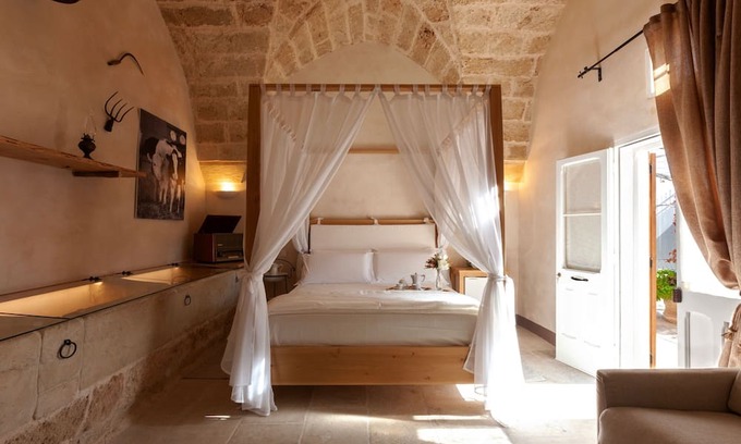 Calimera Villa | Masseria Misocampo With Garden And Pool
