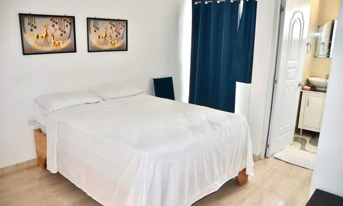 Azua Apartamento | Comfortable Studio Apartment 5 Minutes from the Beach and City Center