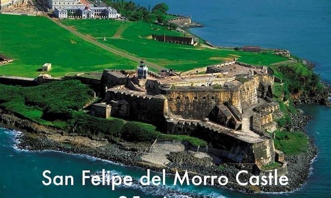 Levittown Casa | Luxury Getaway near Punta Salina Beach Sleeps 10