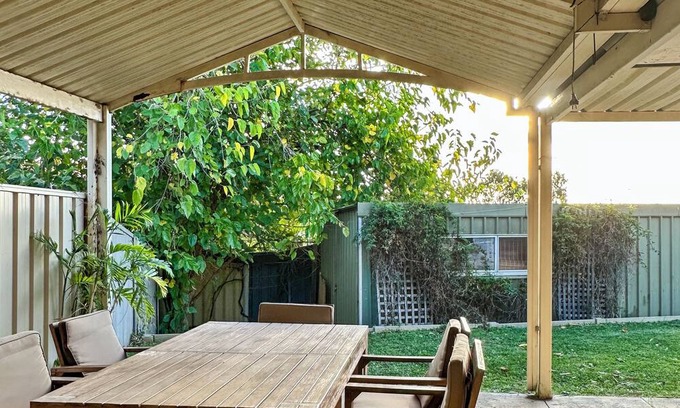 Hamilton Hill Casa | Family home close to all Perth/Fremantle adventures