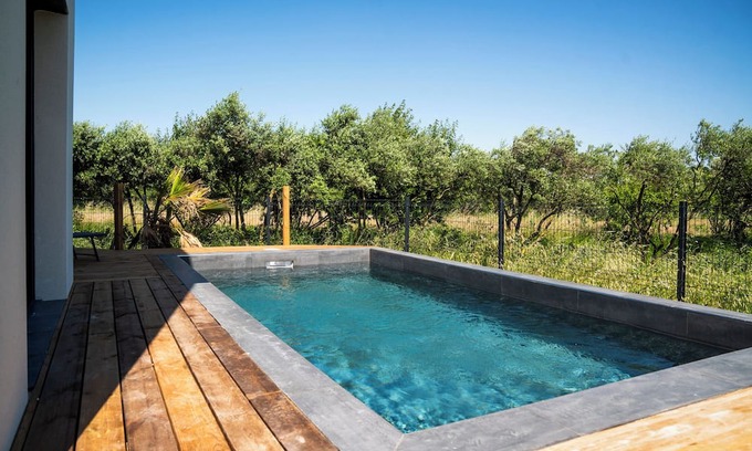 Laudun Villa | Vrbo Property