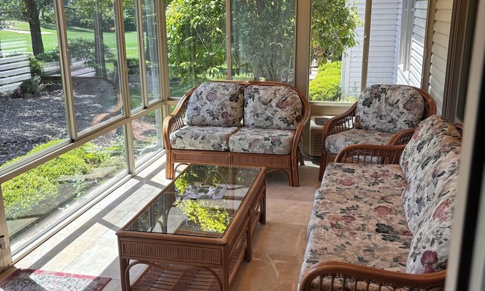 Hot Springs Village Casa | One Level, Spacious Townhome On Beautiful Golf Course.