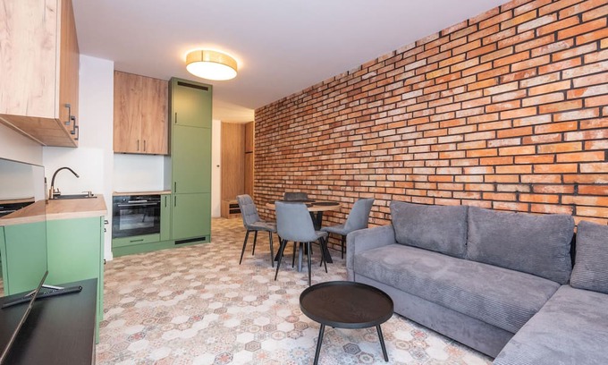 Mlyniska Apartamento | Doki- Pistacjowy by Grand Apartments