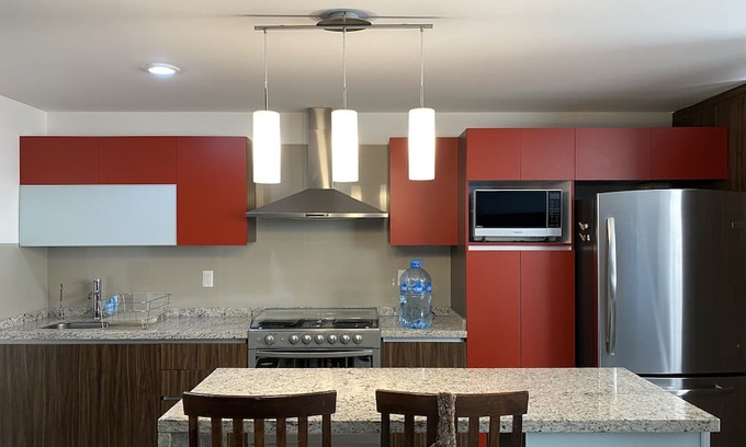 Carmen Apartamento | Habitación con Baño Privado y Estacionamiento