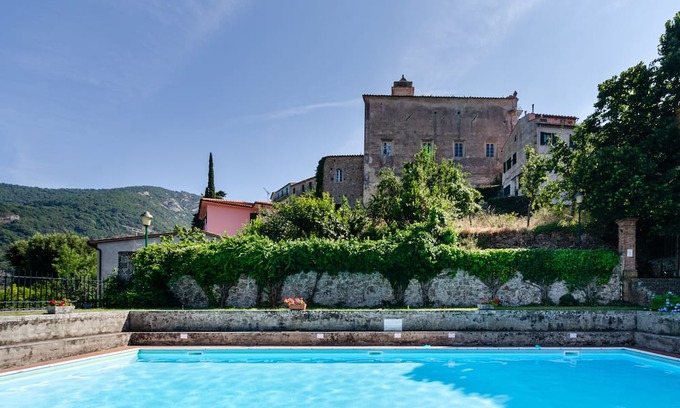 Poggio Apartamento | Historic charme with swimming pool & WiFi