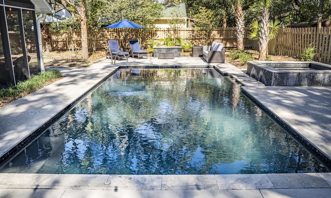 Old Village Casa | 3 BR with private pool close to beaches